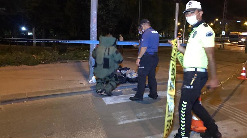 Otob&uuml;s terminali kavşağındaki valiz paniğe neden oldu