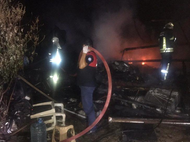 Marmaris’te balıkçı barınağında yangın G3