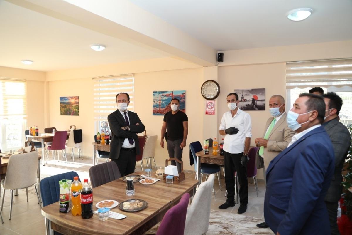 Kaymakam Solak kafe a&ccedil;ılışına katıldı