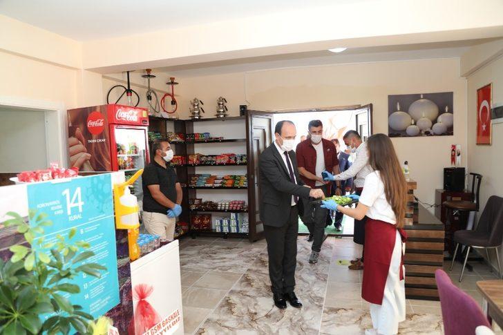 Kaymakam Solak kafe açılışına katıldı G5