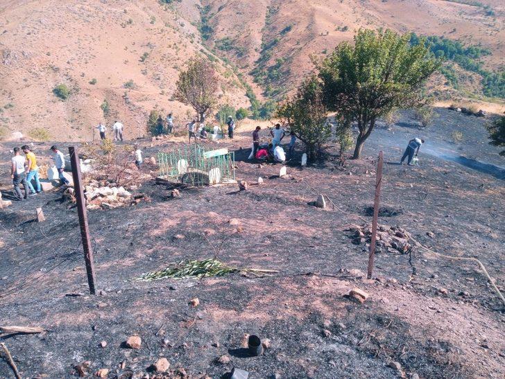 Hakkari’de korkutan yangın G2