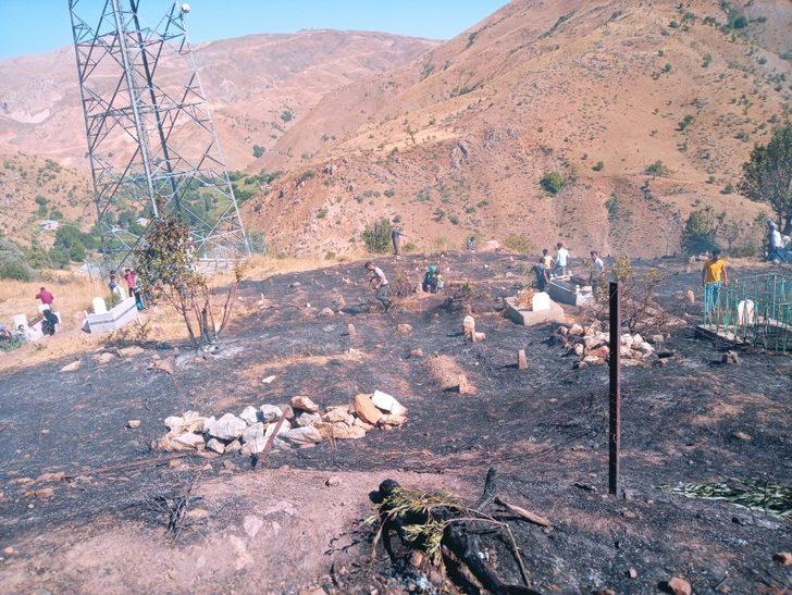 Hakkari’de korkutan yangın G5