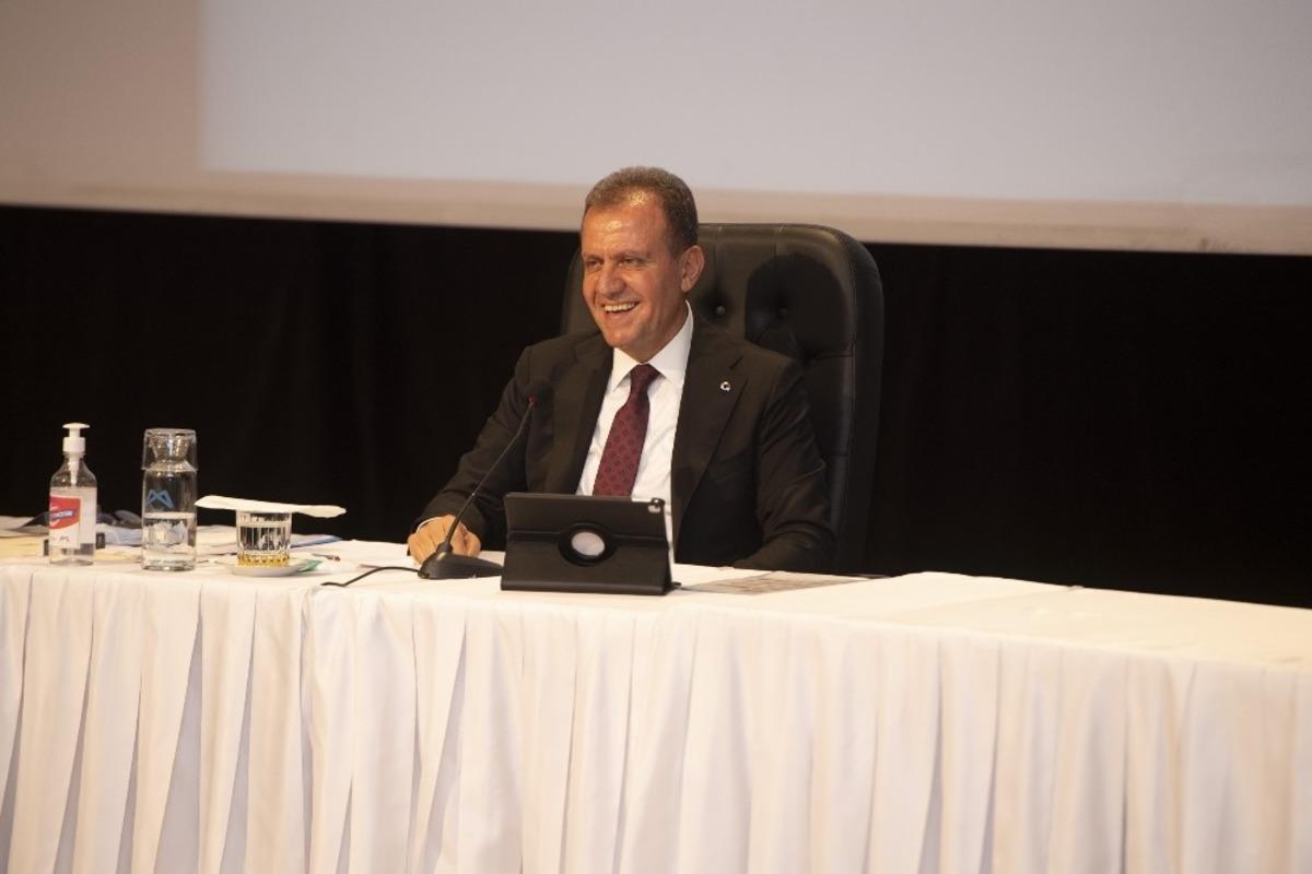 Se&ccedil;er: "15 metre ve b&uuml;y&uuml;k caddeler bizim yetki alanımızdadır"