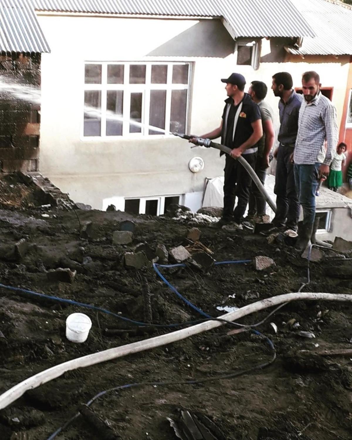 &Ccedil;aldıran&rsquo;da tandır evi yangını