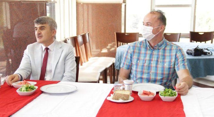 DPÜ DUSCART’tın başarısı yemekte kutlandı G2