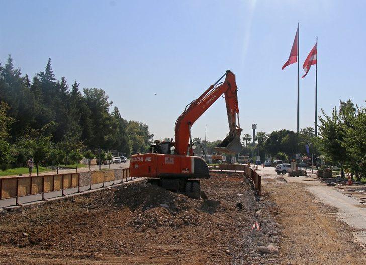 3. Etap Raylı Sistem çalışması Konyaaltı Caddesi’ne ulaştı G3