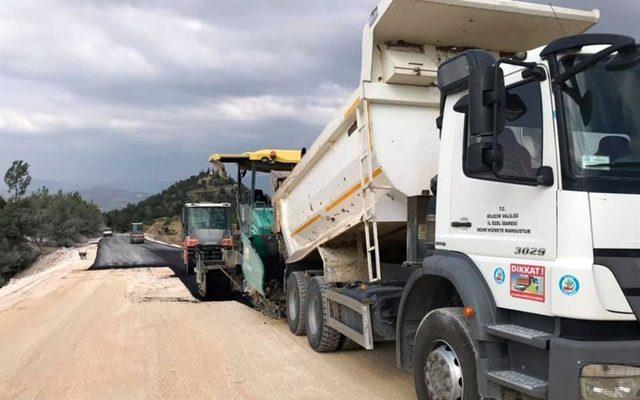 Dursun Fakih Türbesi mevkinde yol çalışmaları devam ediyor