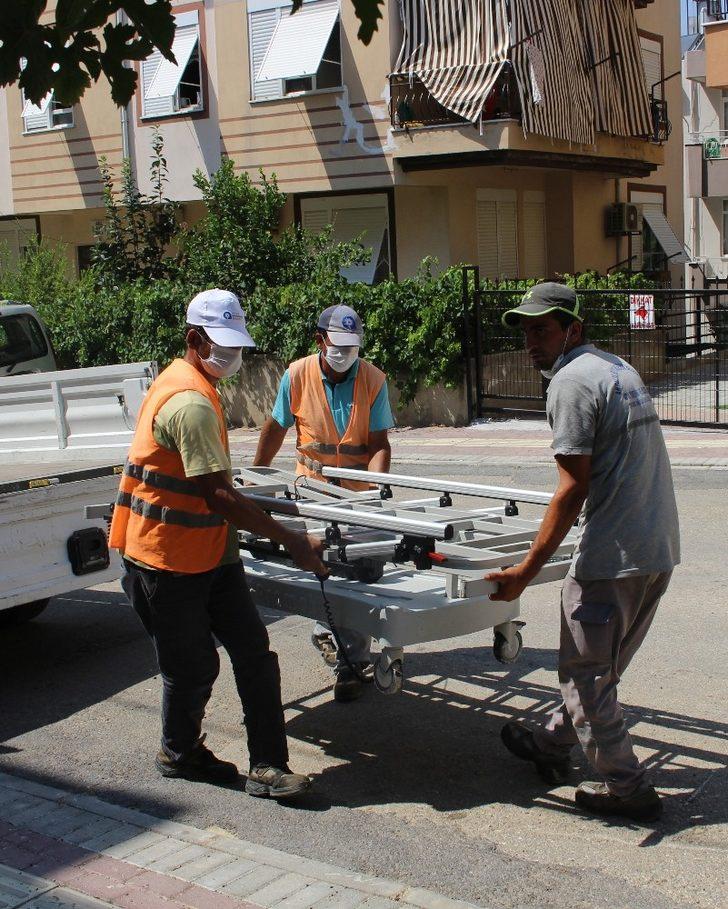 Büyükşehirden 12 vatandaşa hasta yatağı G4