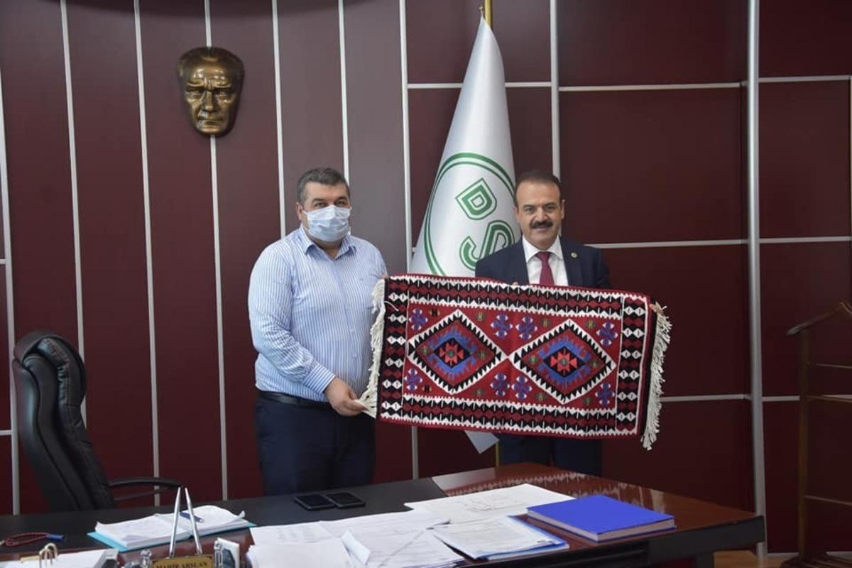 Başkan &Uuml;rek DSİ 10. B&ouml;lge M&uuml;d&uuml;r&uuml; Arslan&rsquo;la bir araya geldi