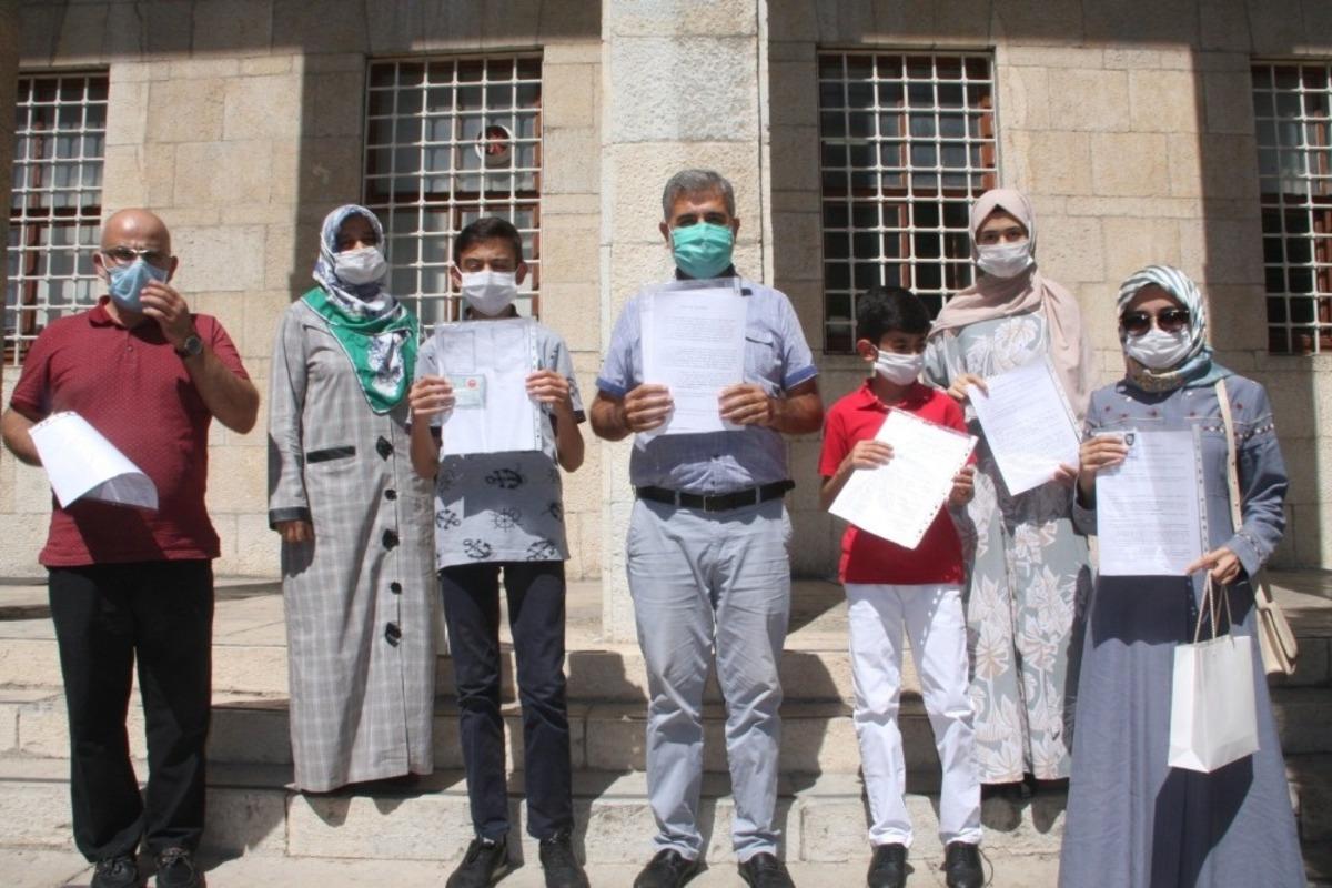 İHL mezunu Kızılkaya Ailesinden M&uuml;tercimler&rsquo;e su&ccedil; duyurusu