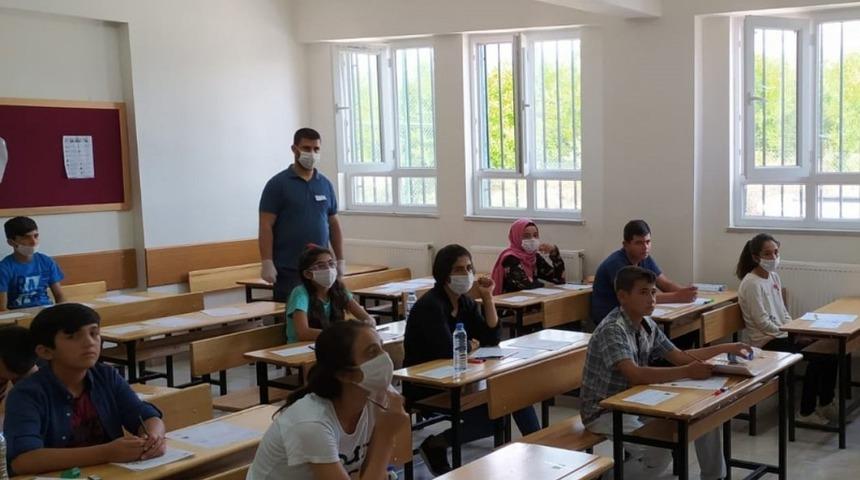 Liseye yerleşemeyen &ouml;ğrenciler i&ccedil;in son g&uuml;n 18 Eyl&uuml;l