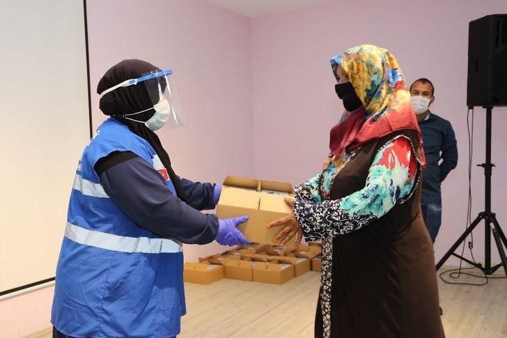 Canik’ten Romanlara hijyen paketi G4