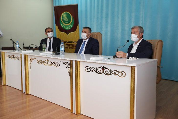 Tahmazoğlu ve Kaymakam Şahin okulları ziyaret etti G3