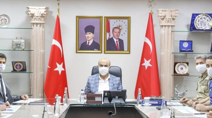 Mardin'de evde karantinada olan koronavirüs hastalarına bileklik takılacak