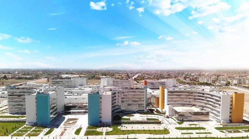 Konya Şehir Hastanesi&rsquo;nde 2 bin 742 ameliyat ger&ccedil;ekleştirldi