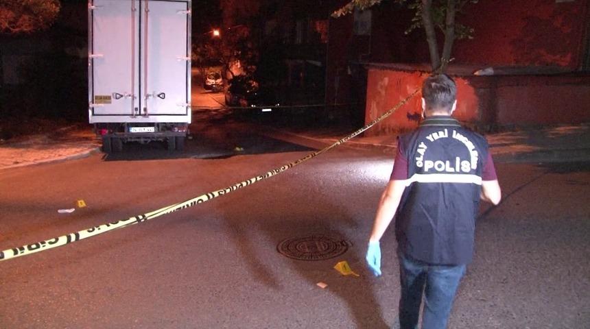 Kendisine 'yan bakan' kişiye kurşun yağdırdı; 1 yaralı