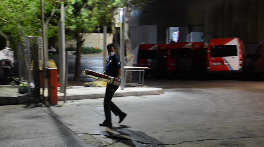 Taşıdığı paket ateş aldı, kargo personeli yaralandı