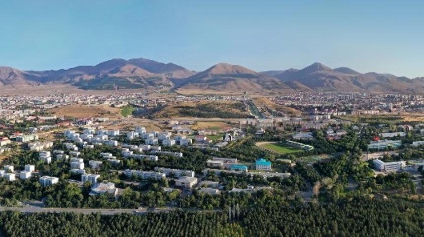 Atat&uuml;rk &Uuml;niversitesi&rsquo;nde dersler &lsquo;Uzaktan Eğitim&rsquo; yoluyla verilecek