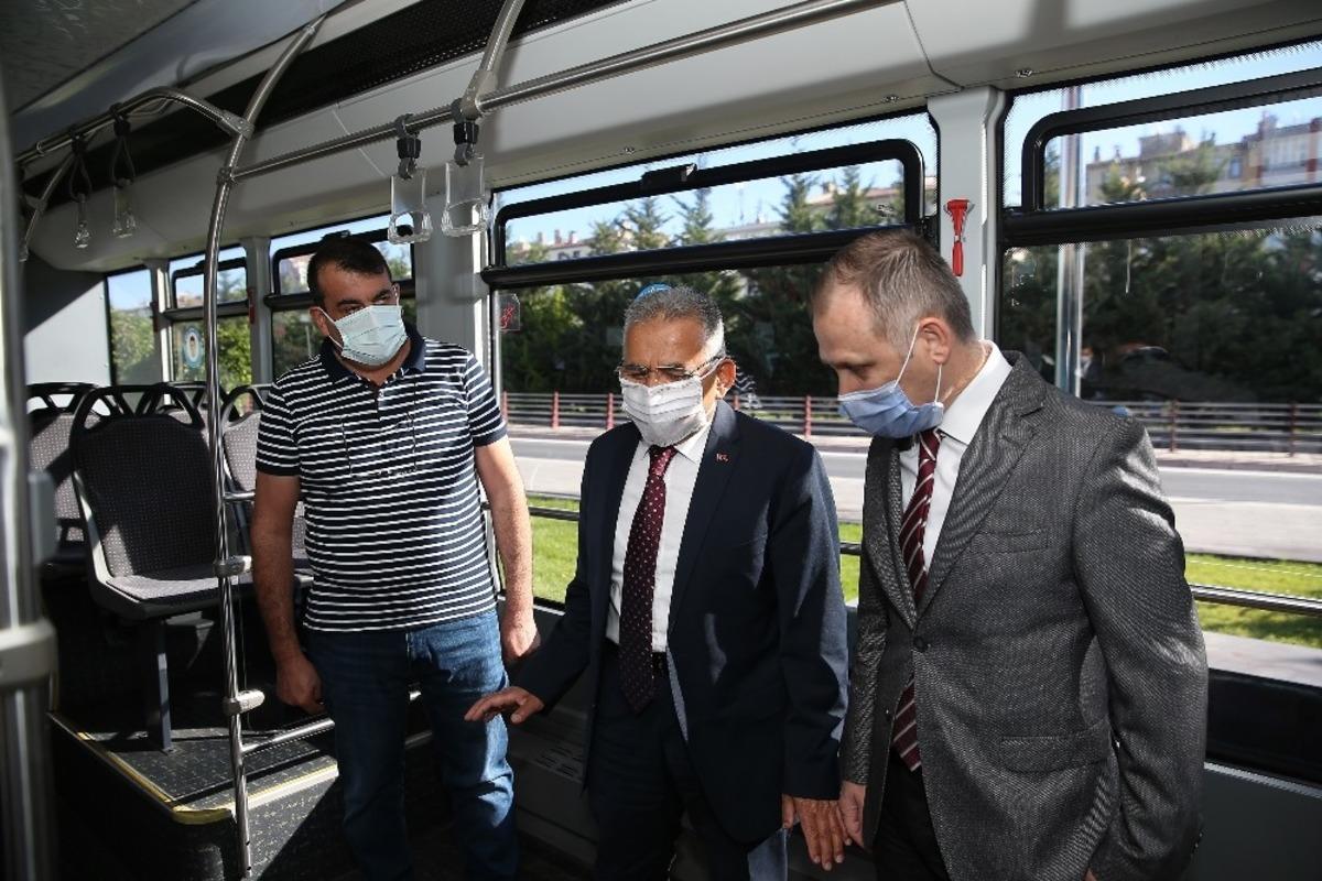 Başkan B&uuml;y&uuml;kkılı&ccedil; talimat verdi 20 otob&uuml;s alınıyor