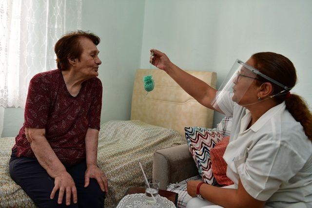 Çiğli Belediyesinden evde dil terapisi hizmeti