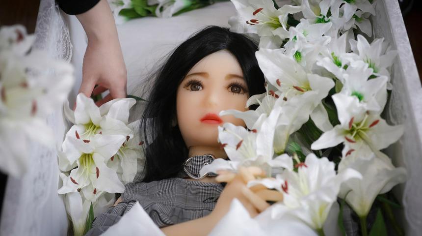 Seks bebekleri i&ccedil;in cenaze t&ouml;reni d&uuml;zenliyor