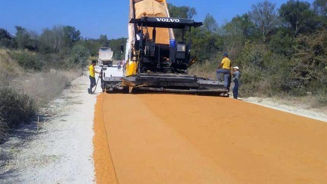 Selim ve Katran köy yollarına asfalt çalışması