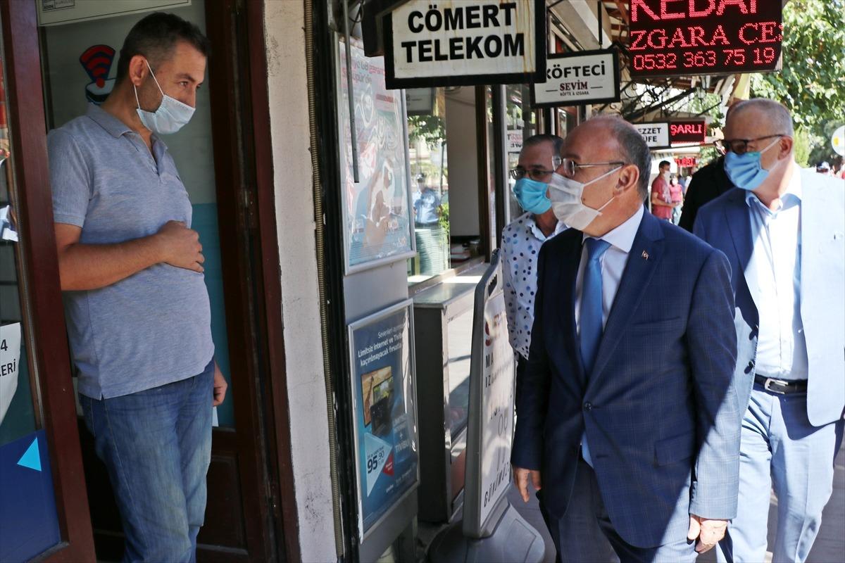 Ege'de Kovid-19 denetimleri devam ediyor