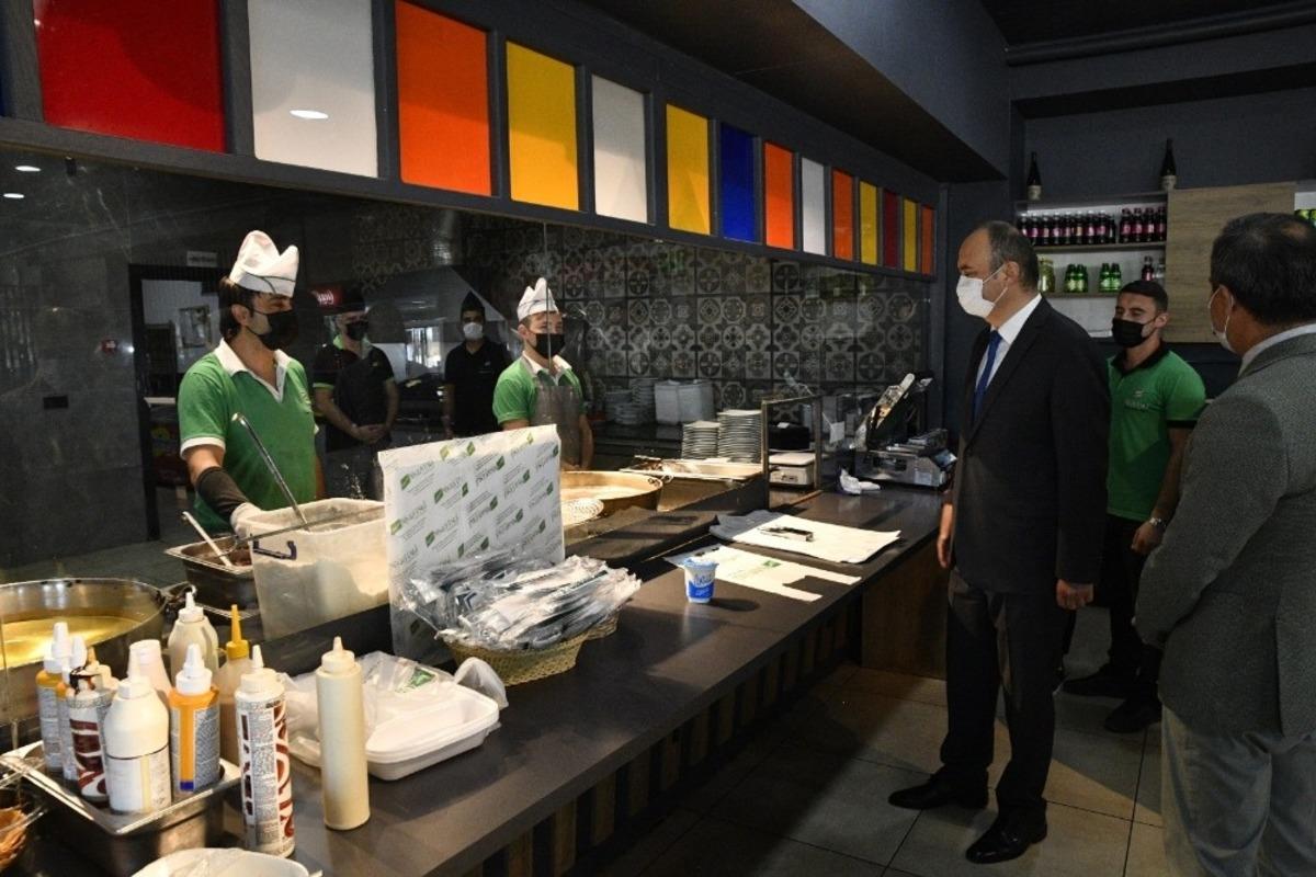 Vali Canalp: "Kurallara uyulması sevindirici"