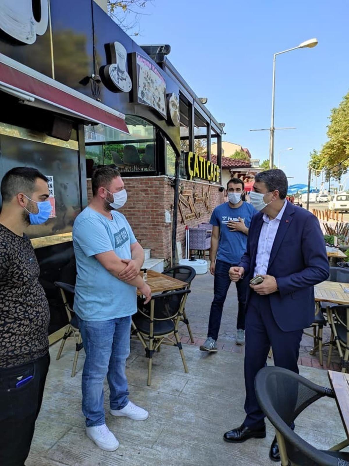 Ak&ccedil;akoca&rsquo;da maske ve sosyal mesafe denetimi yapıldı