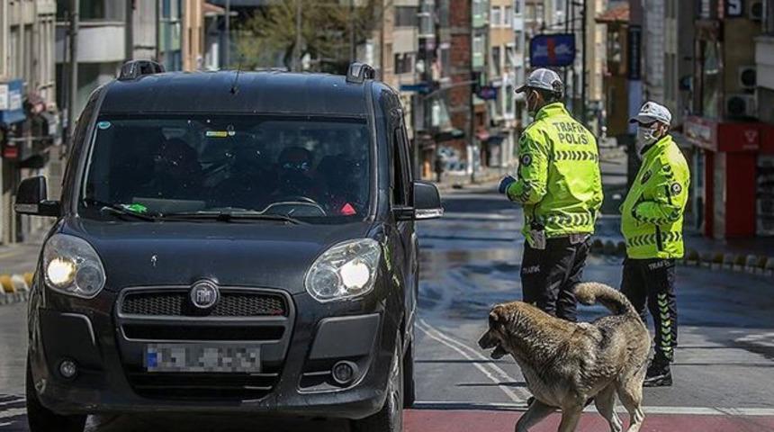 İYİ Partili Türkkan: Ankara ve İstanbul'da kısmi sokağa çıkma yasakları gündeme getirilmeli