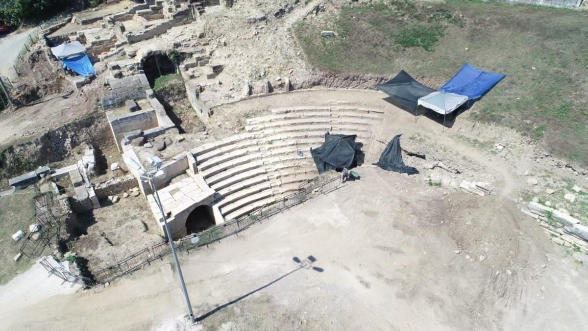 Antik şehirden tarih fışkırıyor