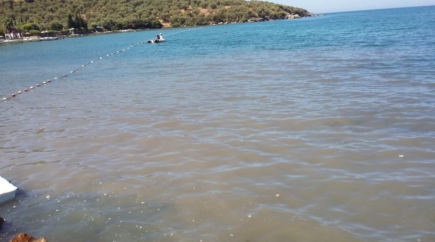 Milas&rsquo;ta kanalizasyon suyu denize aktı