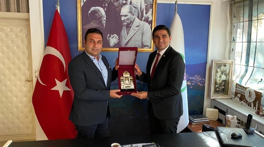 İstanbul B&uuml;y&uuml;kşehir Belediyesi&rsquo;nden Başkan Yıldırım&rsquo;a ziyaret