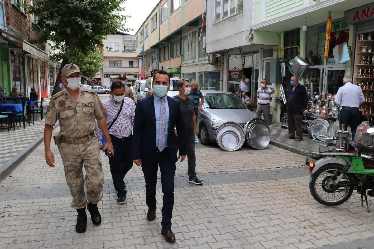 Taşova&rsquo;da en kapsamlı korona vir&uuml;s denetimi