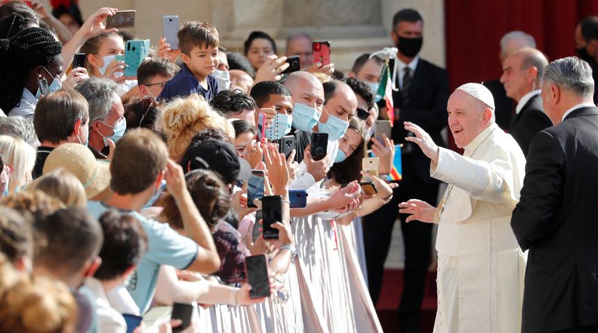 Papa Francis 'seks yapmayı' övdü!