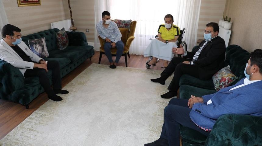 Canpolat&rsquo;tan vefa &ouml;rneği