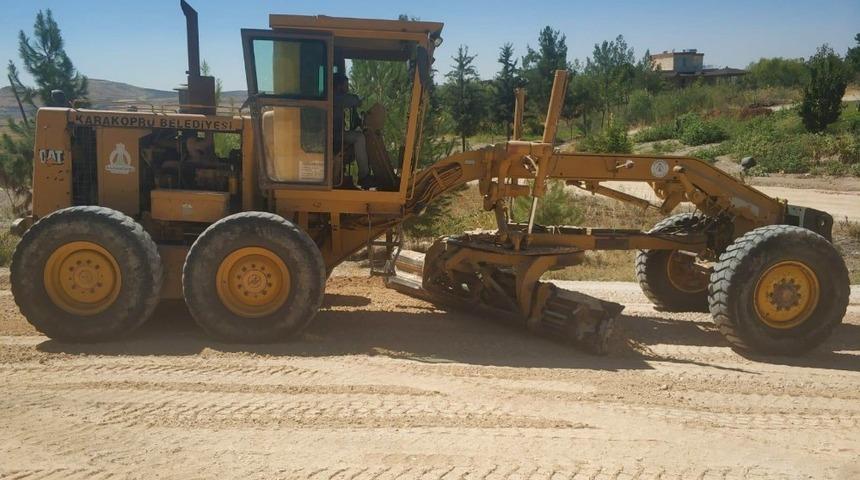 Karak&ouml;pr&uuml; kırsalında yol &ccedil;alışmaları s&uuml;r&uuml;yor