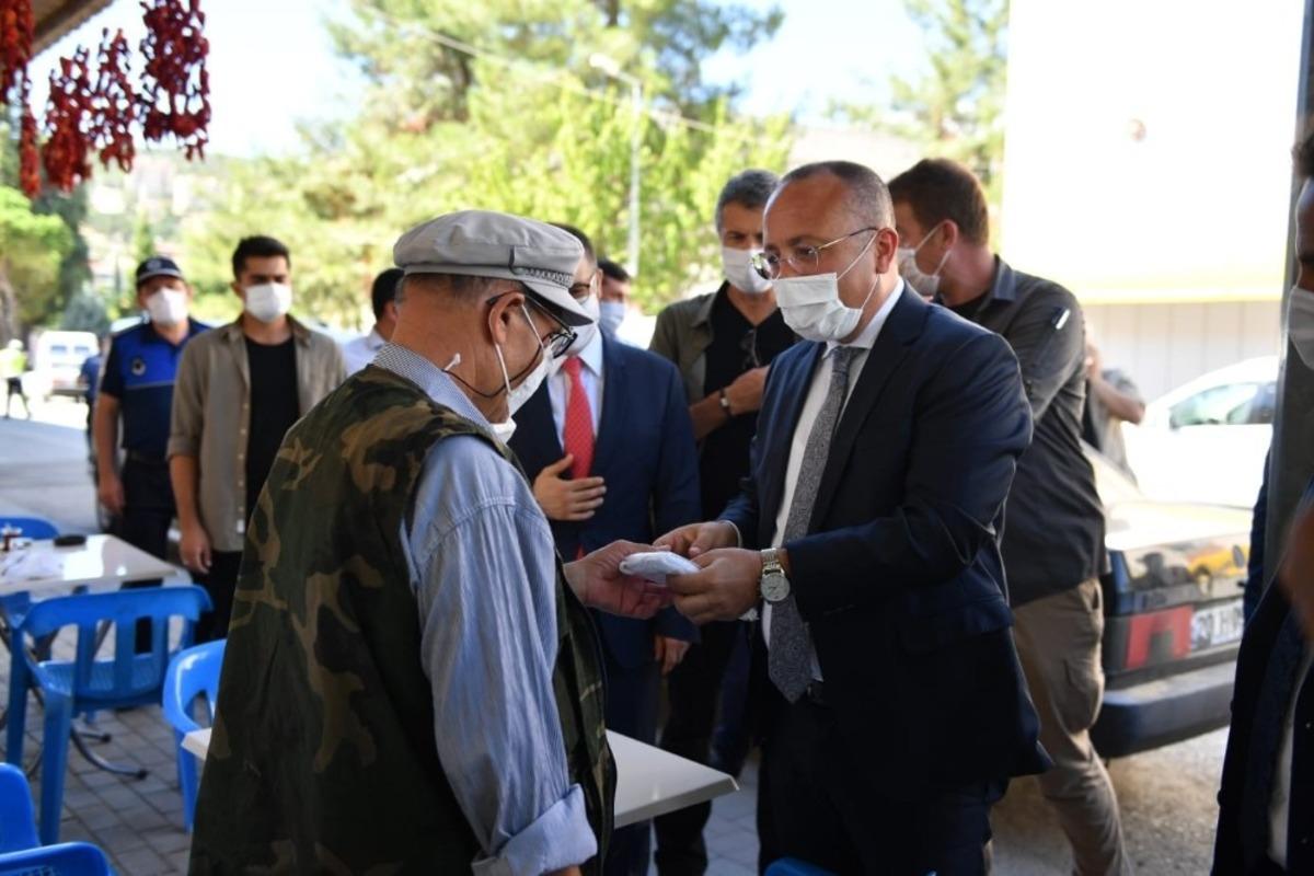 Denizli Valisi Atik, il&ccedil;eleri tek tek denetliyor