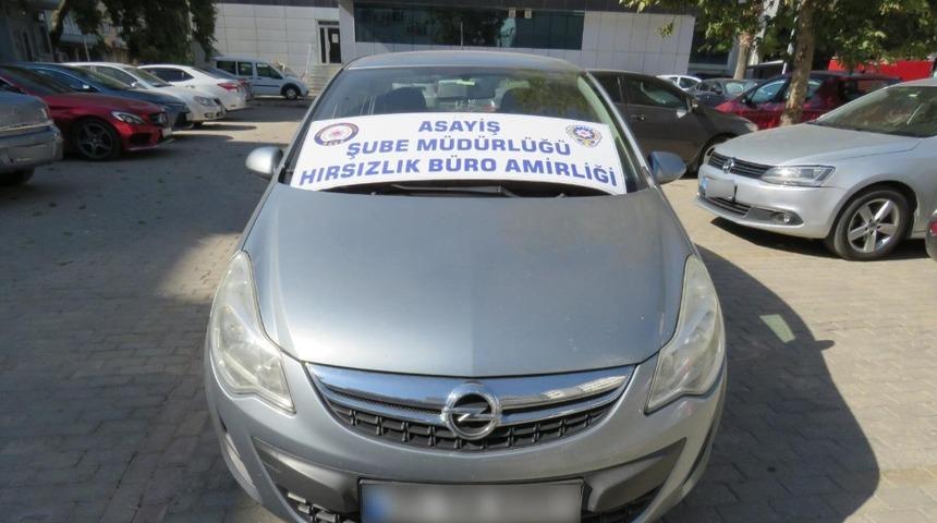 &Ccedil;alınan otomobil 24 saat ge&ccedil;meden sahibine teslim etti