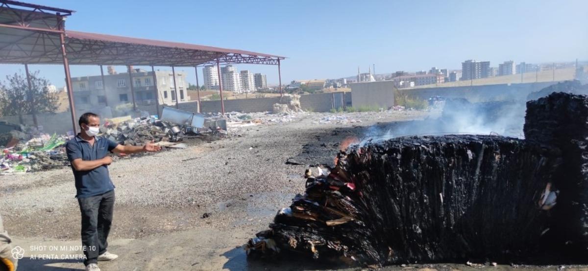 Geri d&ouml;n&uuml;ş&uuml;m tesisinde yangın