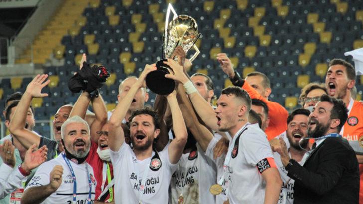 Karagümrük’ün 36 yıl sonra Süper Lig heyecanı başlıyor