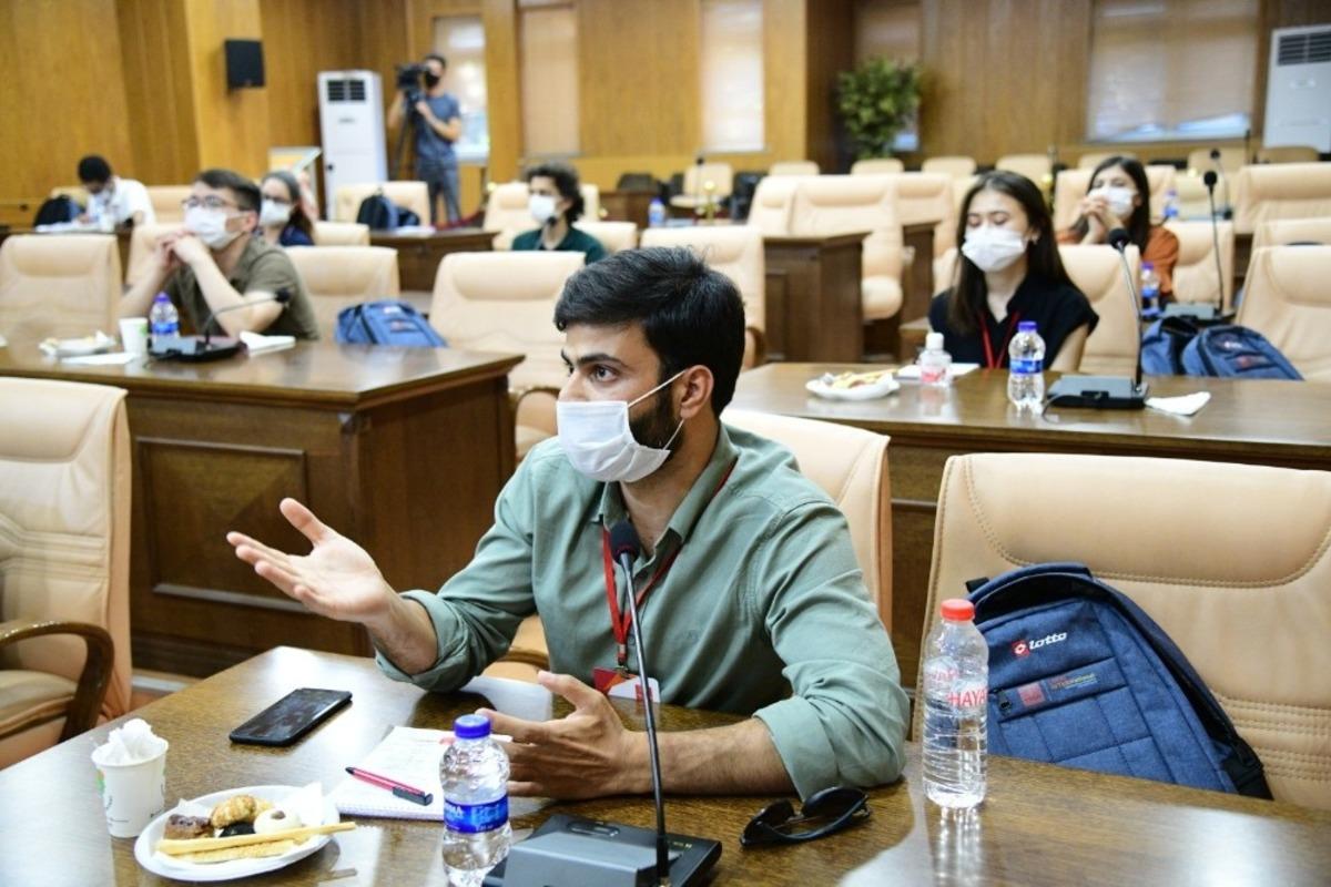 Mamak Belediyesinin Covid-19 ile m&uuml;cadelesi yabancı &ouml;ğrencilere &ouml;rnek oldu