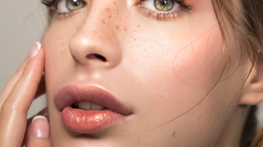 Sahte çil nasıl yapılır? Deneyen herkese çok yakışıyor