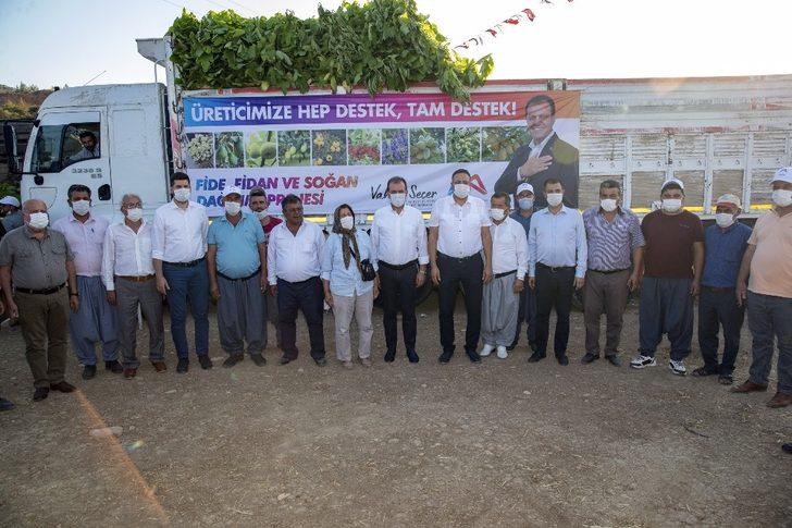 Başkan Seçer, Tarsuslu üreticilere 12 bin 500 incir fidanı dağıttı G4