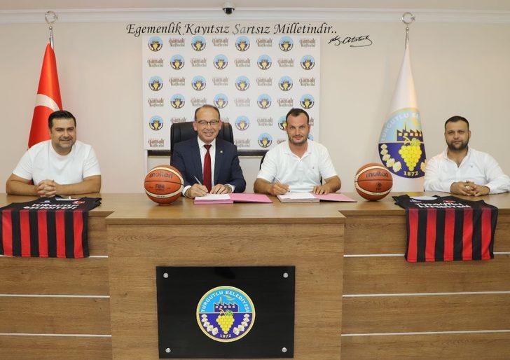 Gamalı Köftecisi Turgutlu Belediyespor’a yeniden sponsor oldu G1