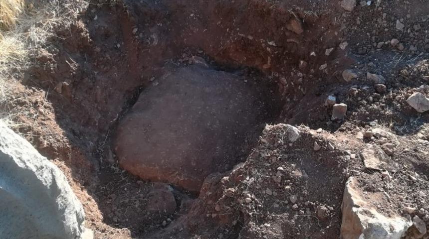 Ka&ccedil;ak kazı yapan şahıs su&ccedil;&uuml;st&uuml; yakalandı