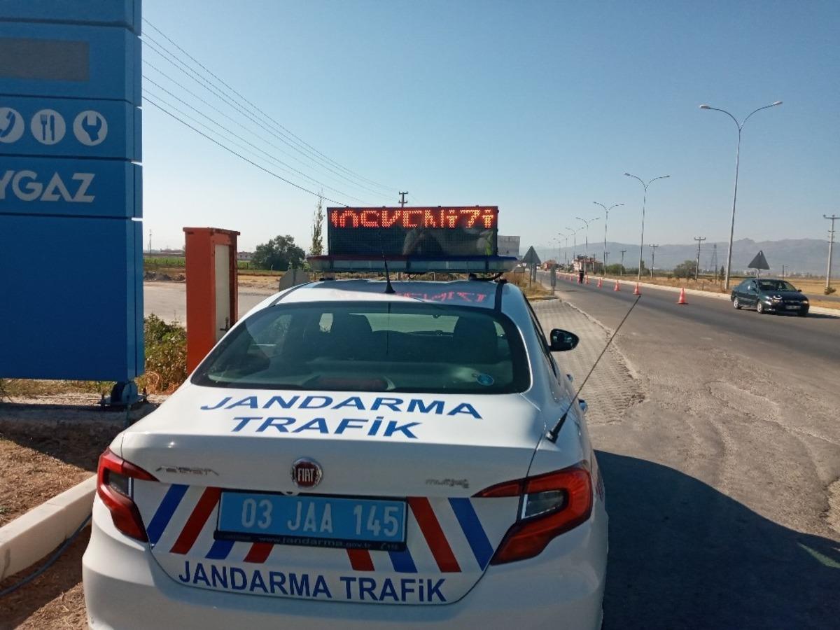 Jandarma ekiplerinden toplu taşıma ara&ccedil;larına y&ouml;nelik Korona denetimi