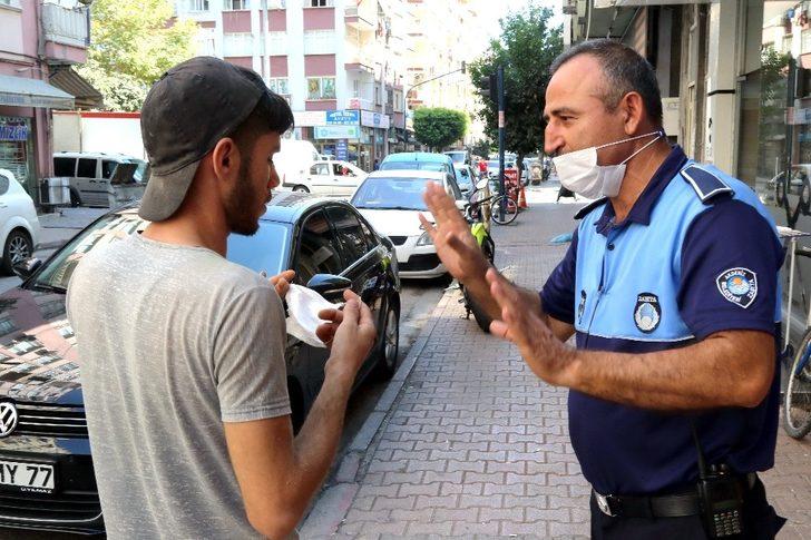 Akdeniz zabıtası, maske takmayanları uyardı G1
