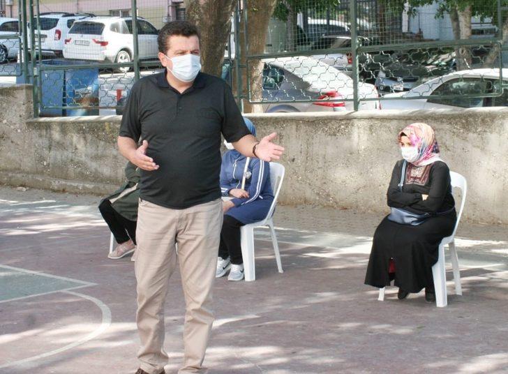 Sosyal mesafeli veli toplantıları yapıldı G2