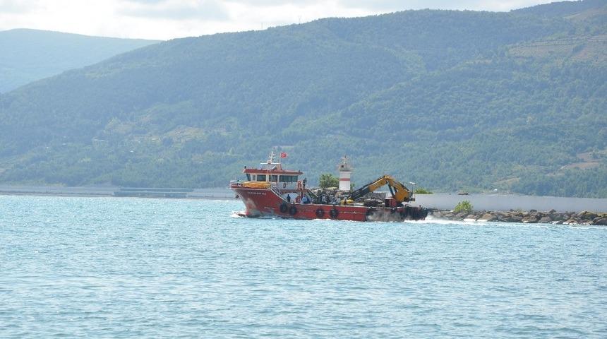 Gerze Belediyesinden balık kafeslerine itiraz